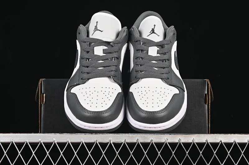 All categories Air Jordan Jordan series basketball shoes Air Jordan 1 Low G version pure original Air Jordan 1 Low AJ1 Joe 1 white and gray color low-top cultural casual sneakers 553558-044